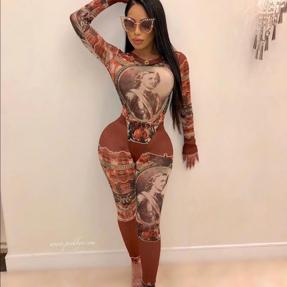 Posh By V Bankroll Bodysuit Legging Set 